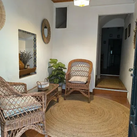 Gegant De Pedra Apartment Adzaneta
